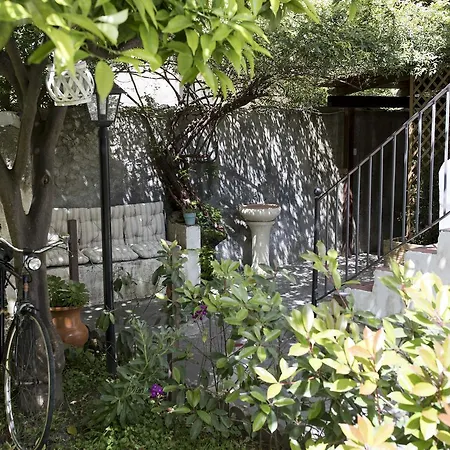 Dimora Novecento Bed & Breakfast