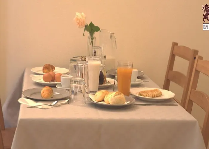 Dimora Novecento Bed & Breakfast 3*